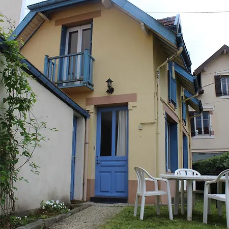 La Maison Jaune Et Bleue Gérardmer