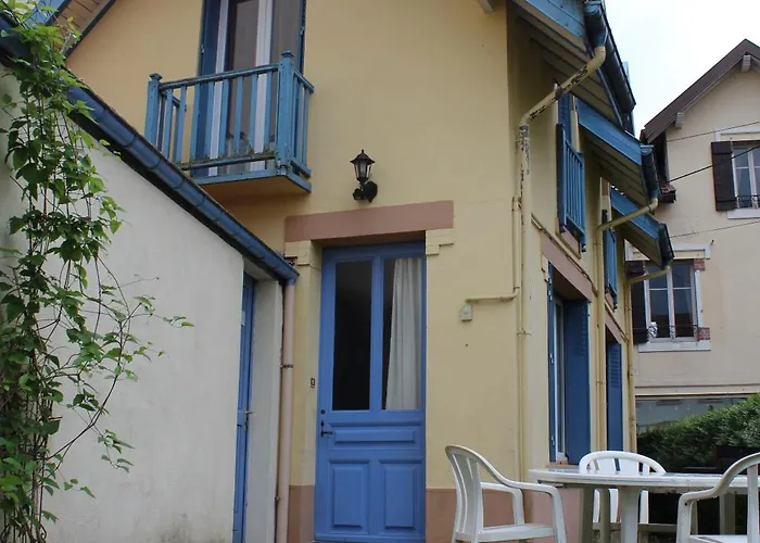 La Maison Jaune Et Bleue Gérardmer
